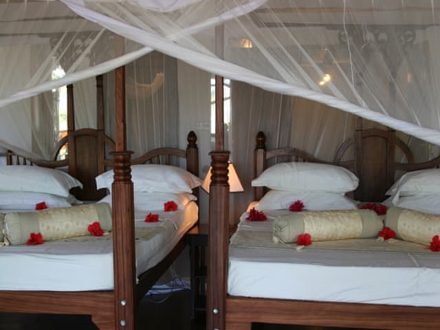 Havuzlu 5 yatak odalı Villa