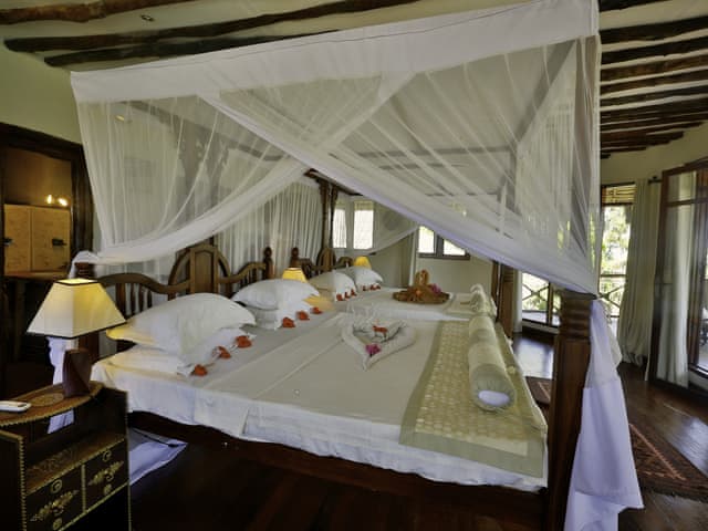 Havuzlu 5 yatak odalı Villa