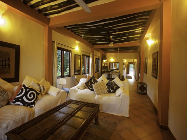 Havuzlu 5 yatak odalı Villa