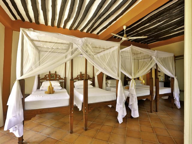 Havuzlu 5 yatak odalı Villa