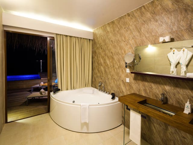 Lagoon Suite with Private Pool