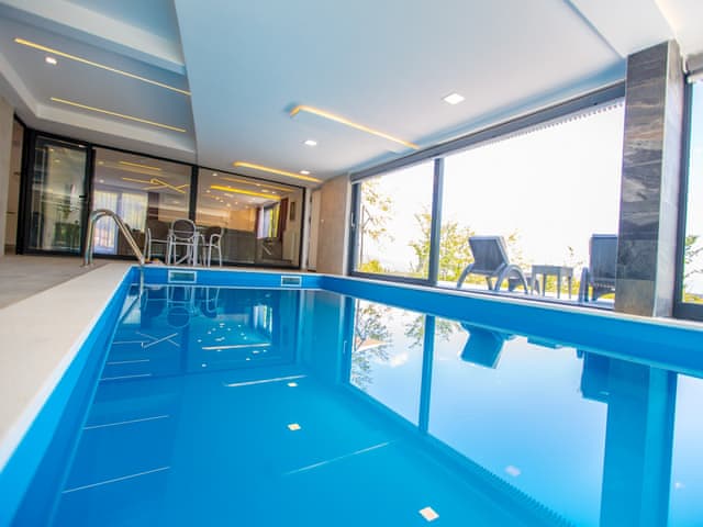 4 yatak odalı Villa