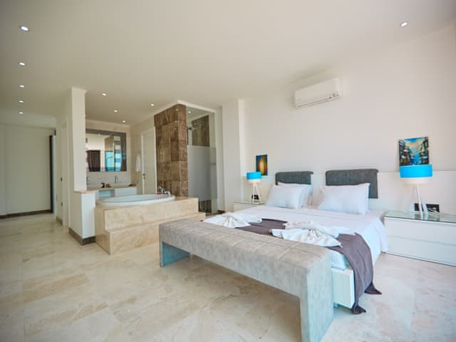 5 yatak odalı Villa