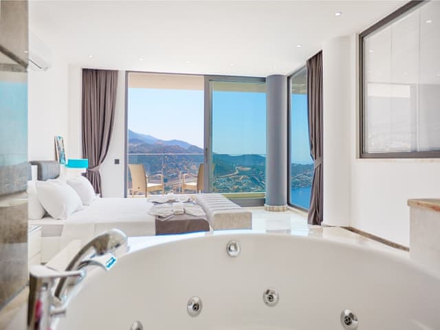 5 yatak odalı Villa