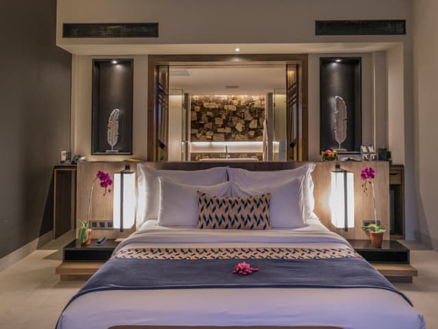 Ocean Infinity Pool Suite