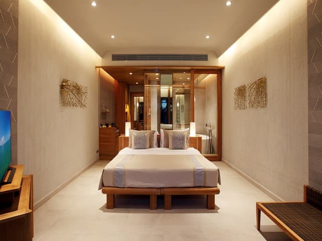 Pool Suite West (Ocean view)