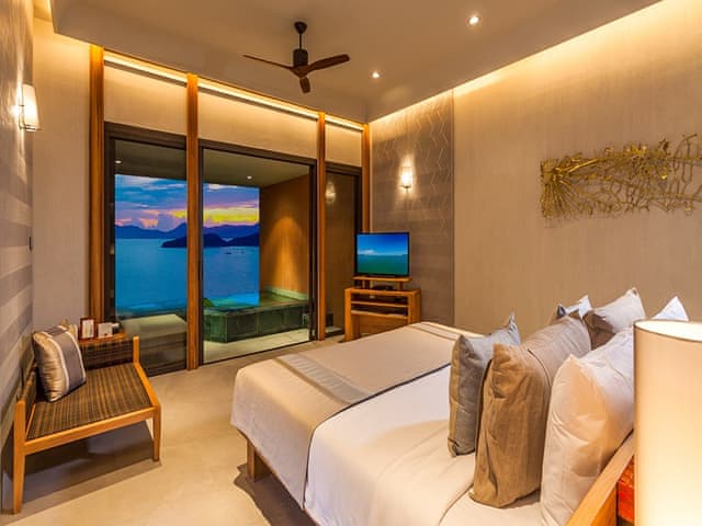 Pool Suite West (Ocean view)