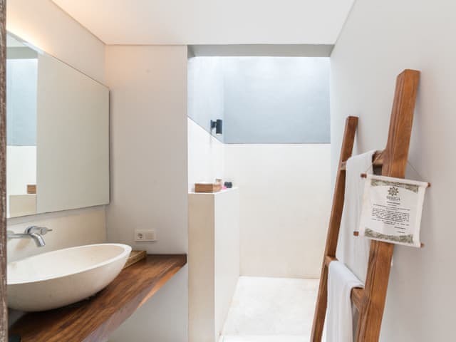 Varda Superior Balcony