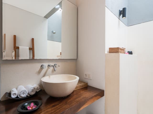 Varda Superior Balcony