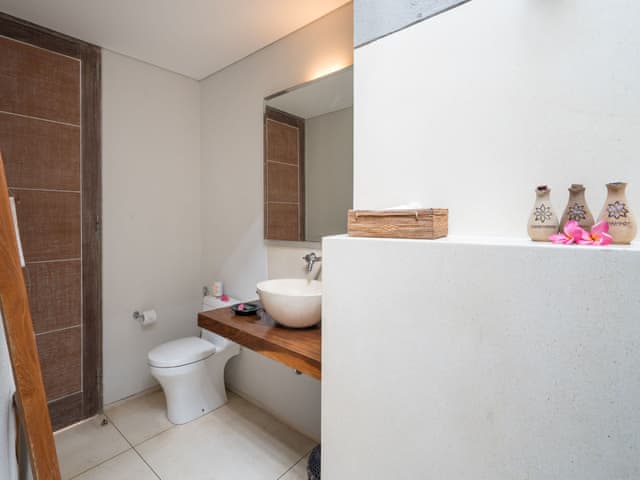 Varda Superior Balcony