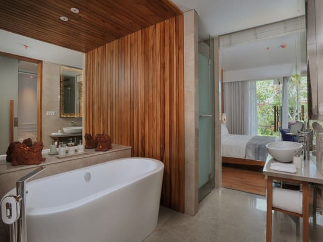 Wonderful Garden View King Bed