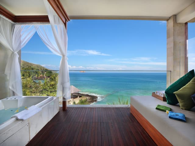 Luxury Suite (Ocean view)