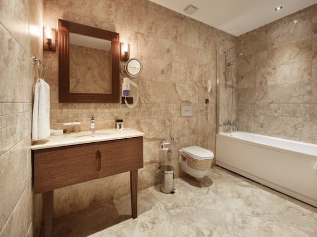 Standart Oda (Göl manzaralı)