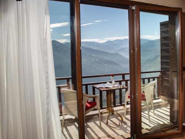 Standart Oda (Göl manzaralı)