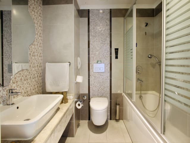 Standart Oda (Kara manzaralı)