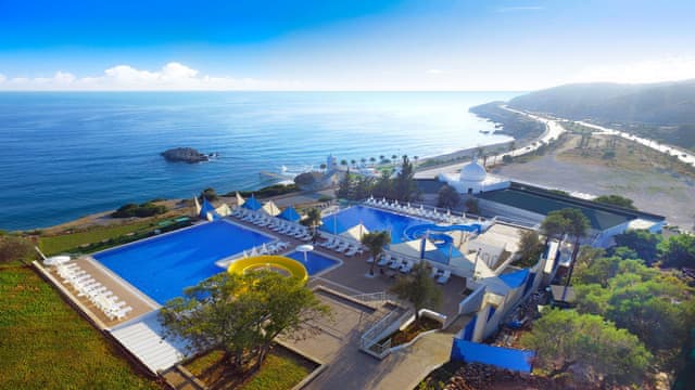 Kadin Erkek Ayri Havuzlu Oteller Antalya Halalbooking
