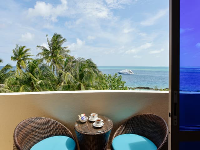 Deniz Manzaralı Oda