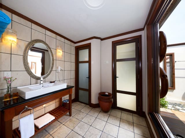 Executive Pool Villa