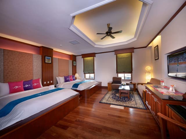 Grand Pool Villa (ground floor)