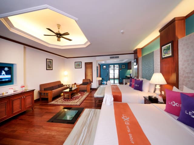 Grand Pool Villa (ground floor)