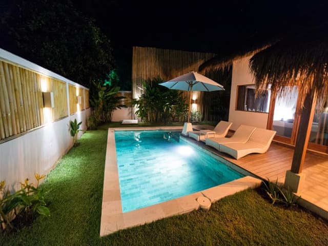 Havuzlu 1 yatak odalı Villa