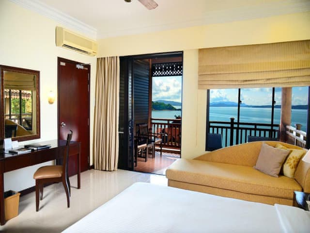 Premier Chalet (Sea View)