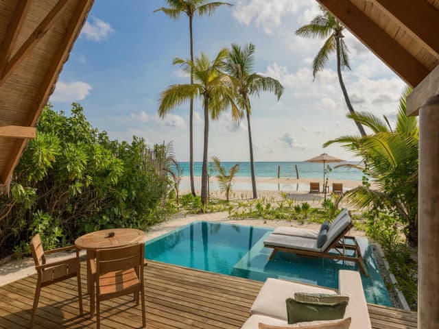 Havuzlu Günbatımı Plaj Villası