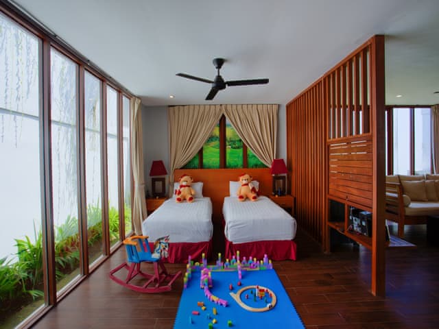 Havuzlu Aile Villası