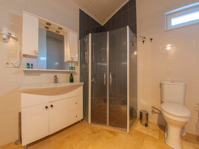 Three-Bedroom Garden Villa