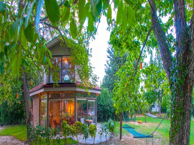 Junior Garden Villa