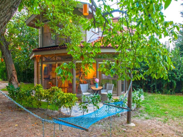Junior Garden Villa