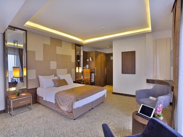 Delüks Oda (Deniz manzaralı)