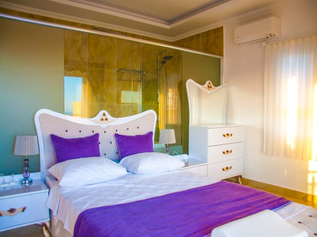 7 yatak odalı Villa