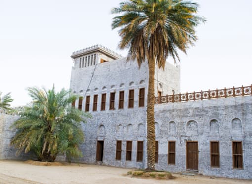 فنادق أبو ظبي للعوائل 1