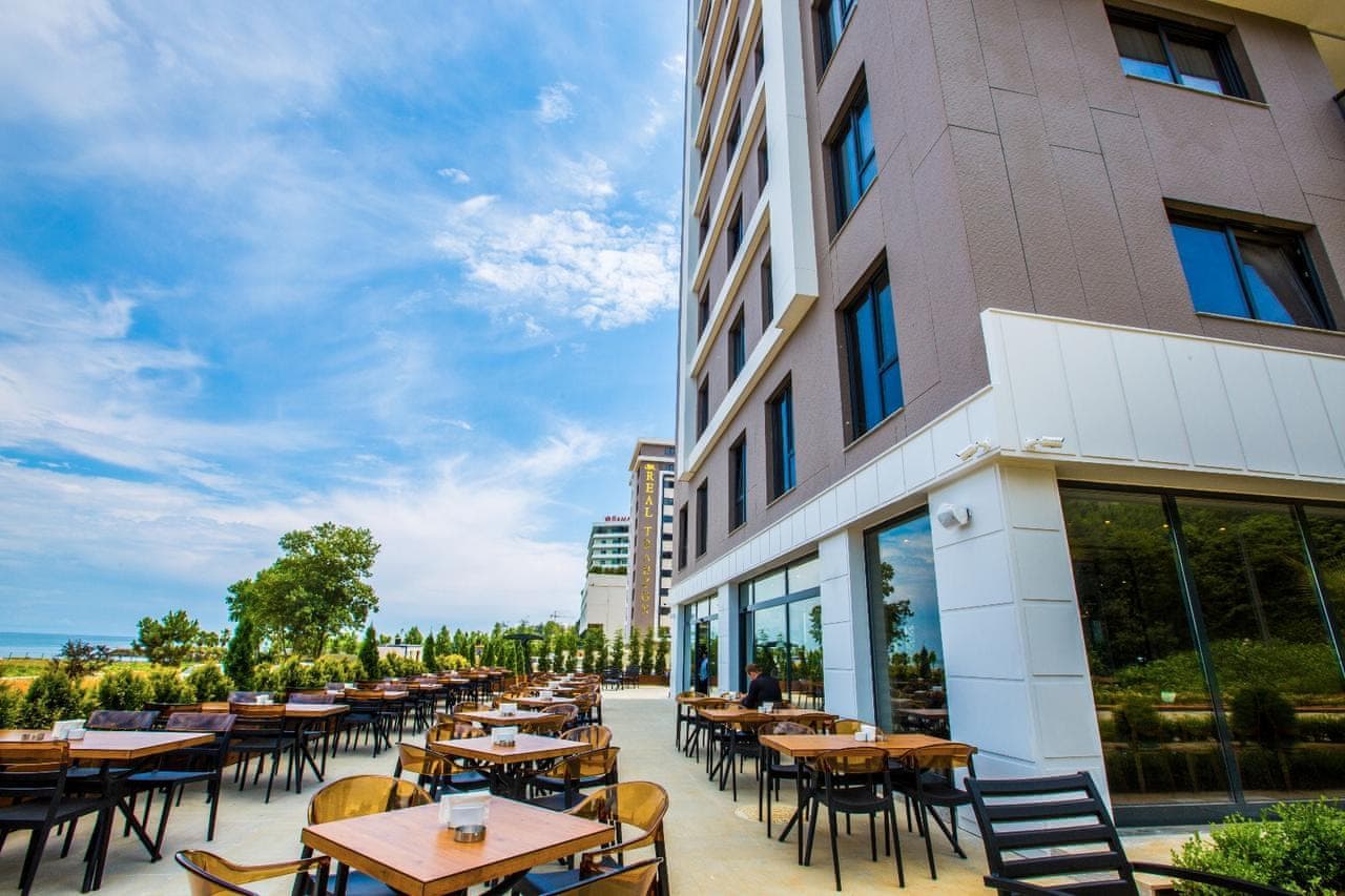 Royal Axis Suites Hotel أفضل عروض 2024