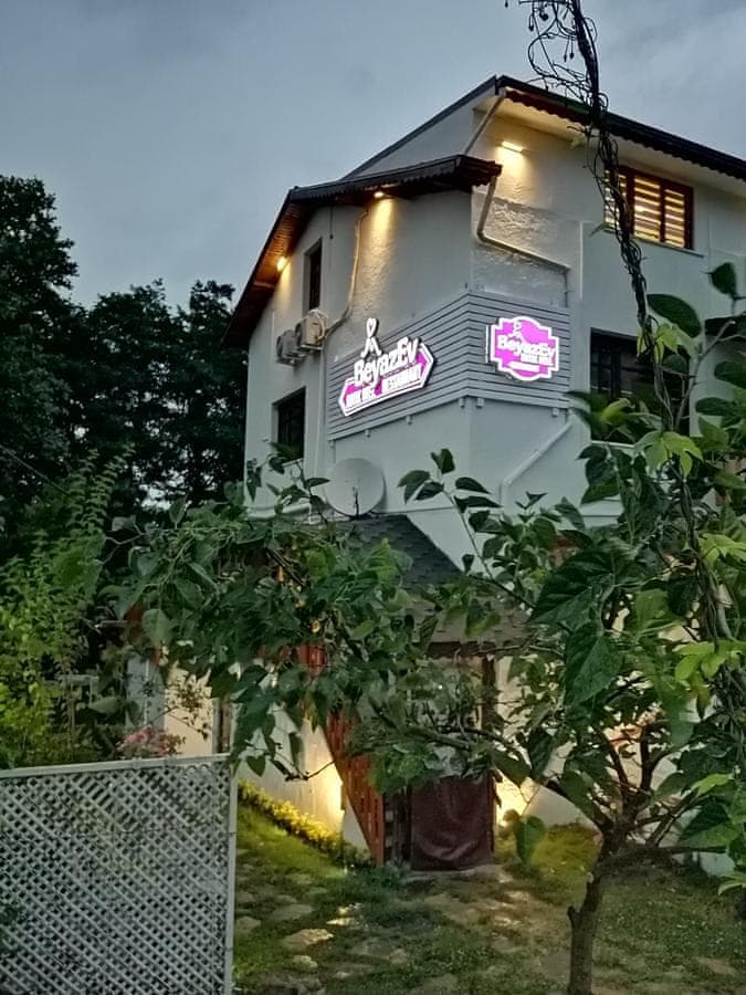 Beyaz Ev Butik Otel 350 ₺ HalalBooking