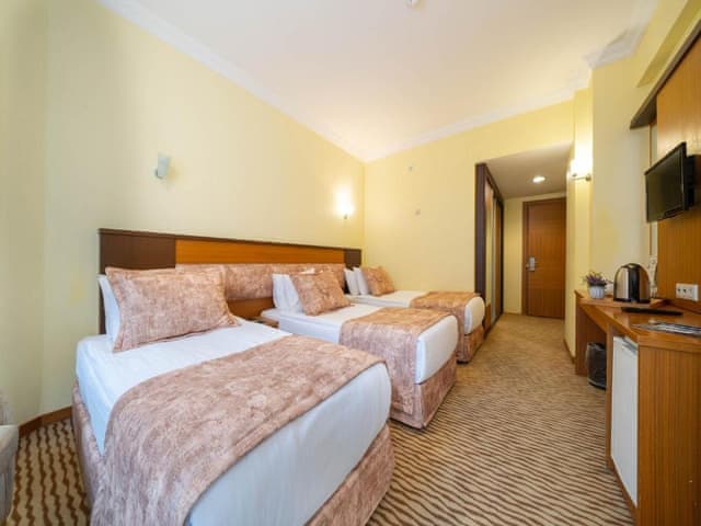 Standart Üç Kişilik Oda