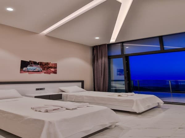 4 yatak odalı Villa