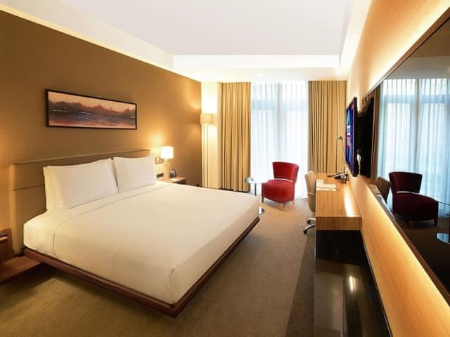 Deluxe Room, 1 King Bed