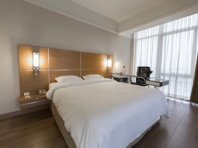 Superior Room, 1 King Bed