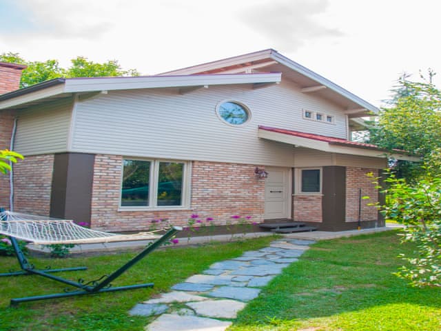 Junior Country Villa