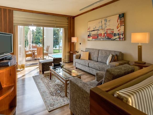 Villa, 2 Bedrooms, 2 Bathrooms, Garden Area