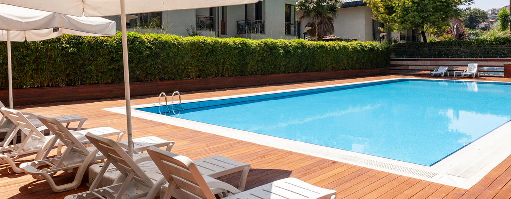 kadin erkek ayri havuzlu oteller istanbul halalbooking