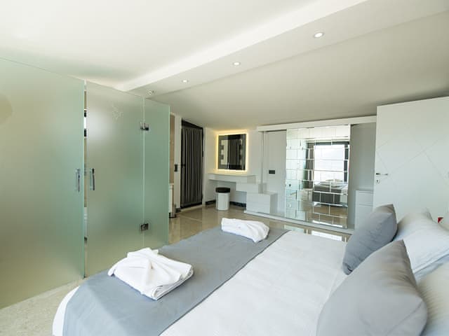 6 yatak odalı Villa