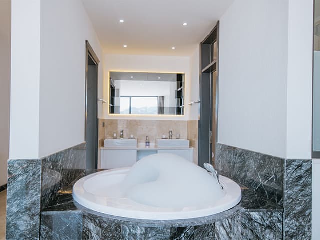 6 yatak odalı Villa