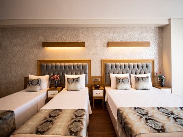 Standart Dört Kişilik Oda