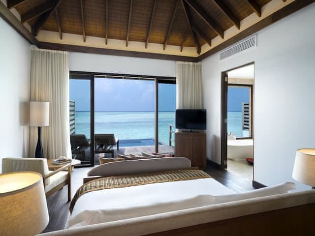 Deluxe Over Water Pool Villa