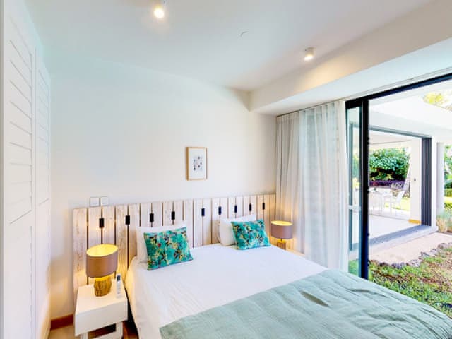 Deluxe Pool Villa (3-bedroom)