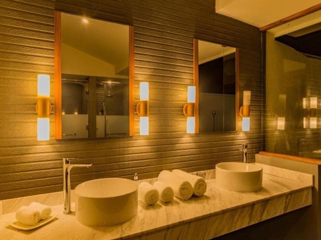 Havuzlu Plaj Villası