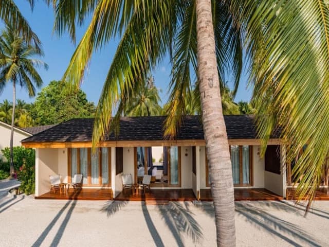 Havuzlu Plaj Villası